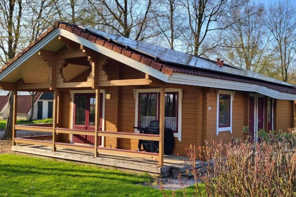 Sauna Bungalow Uppsala Gramsbergen Exteriör bild